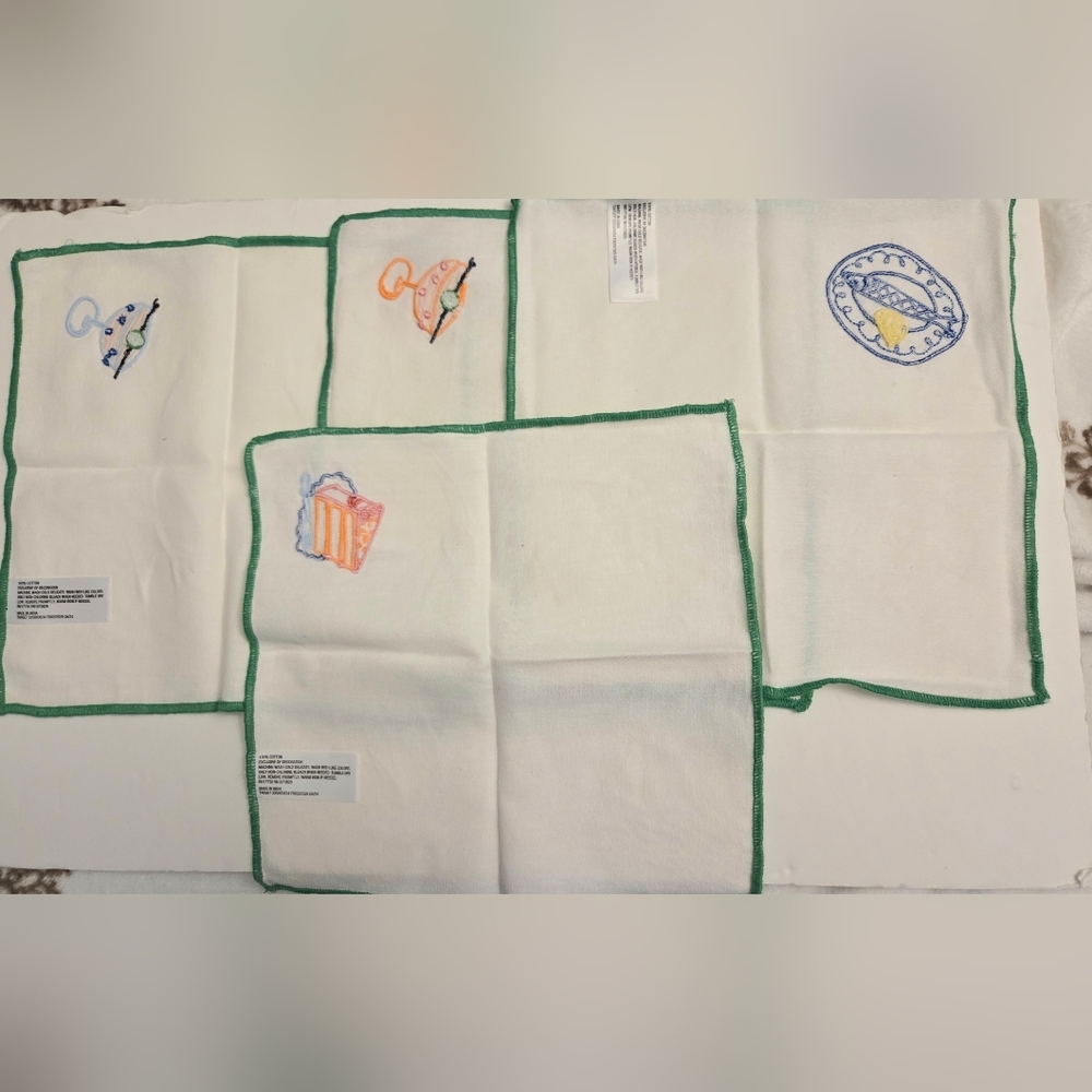 Set Of 4 Embroidered Napkins - Picture 2 of 4